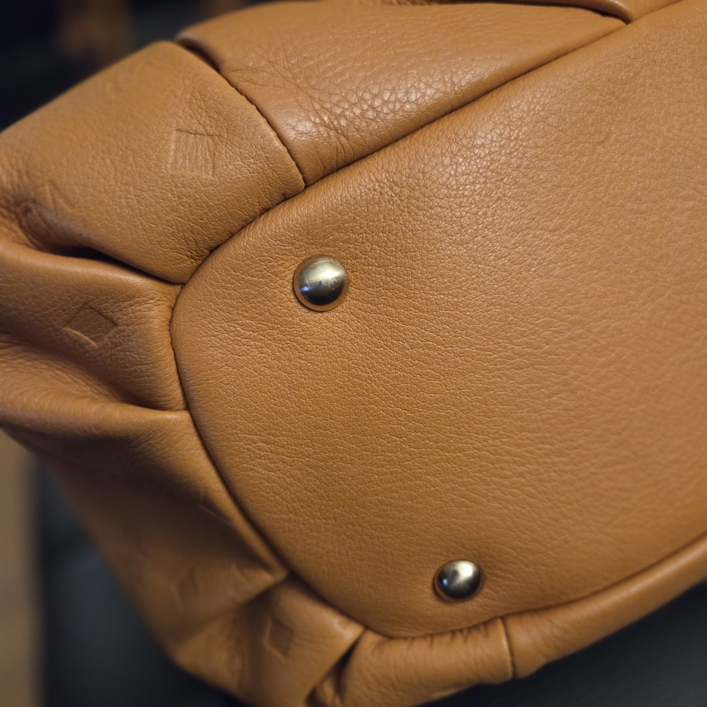 Authentic MCM Leather Drawstring Bucket Bag, often referred as Hobo Crossbody - Picture 7 of 15